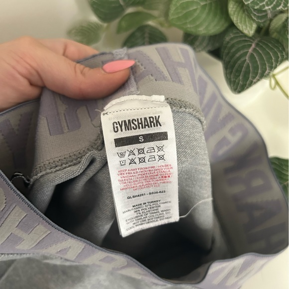 GYMSHARK shorts - Picture 6 of 6